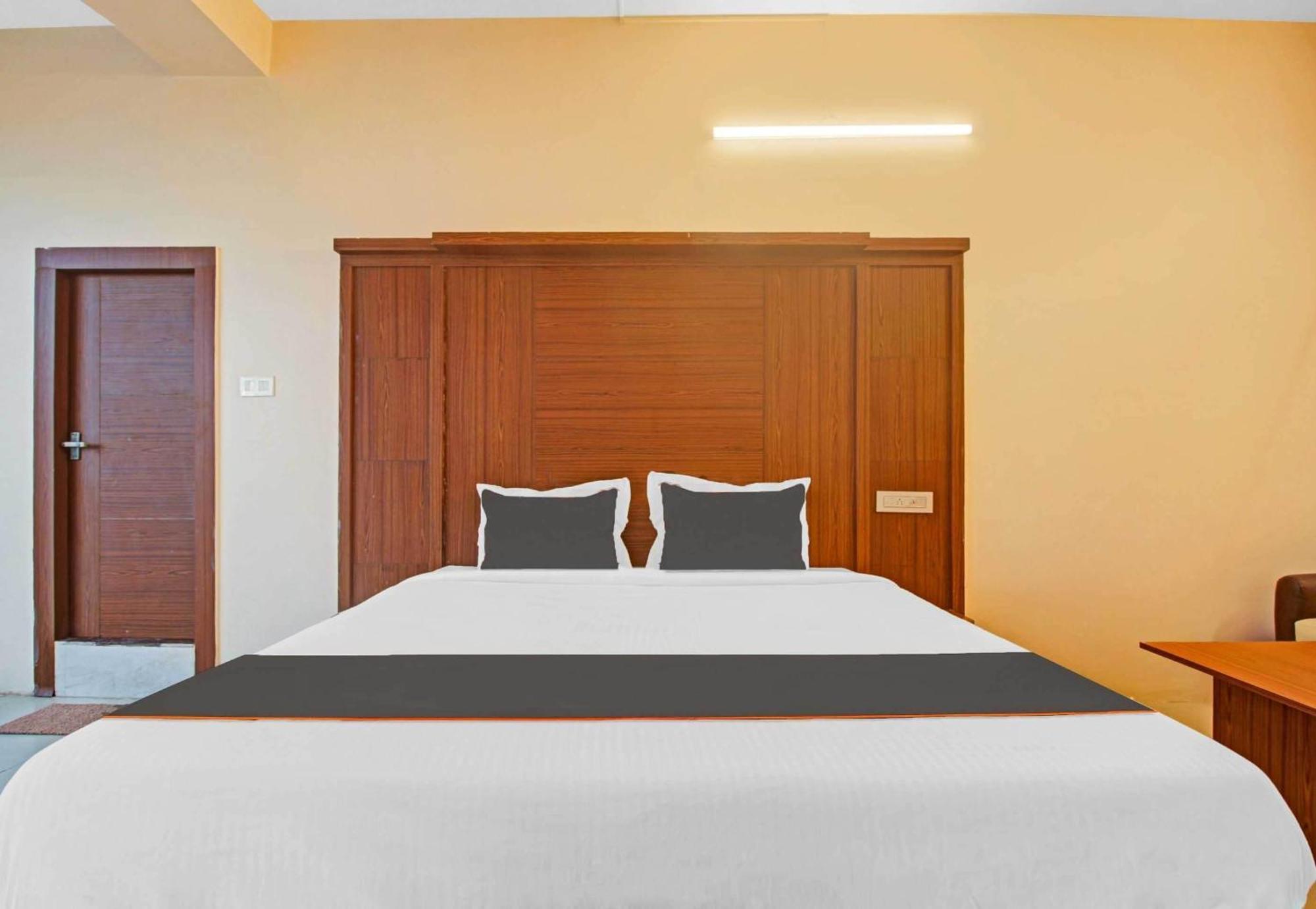Super Collection O Hotel Aqua Villa Near Netaji Subhash Chandra Bose International Airport Gauripur  Exterior photo